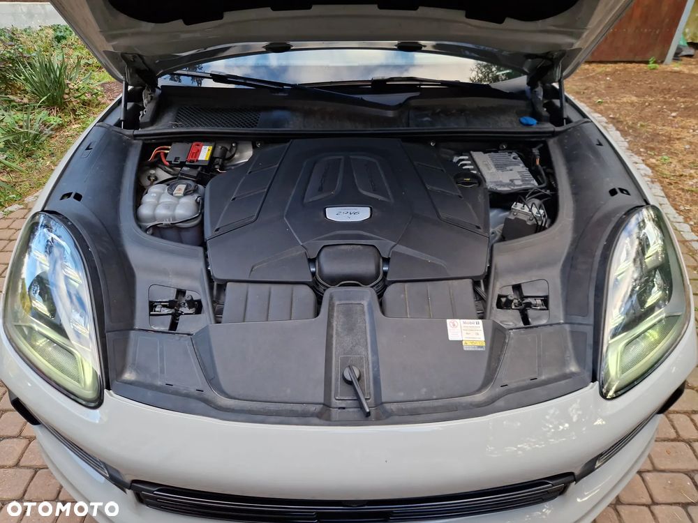 Porsche Cayenne S Platinum Edition - 39