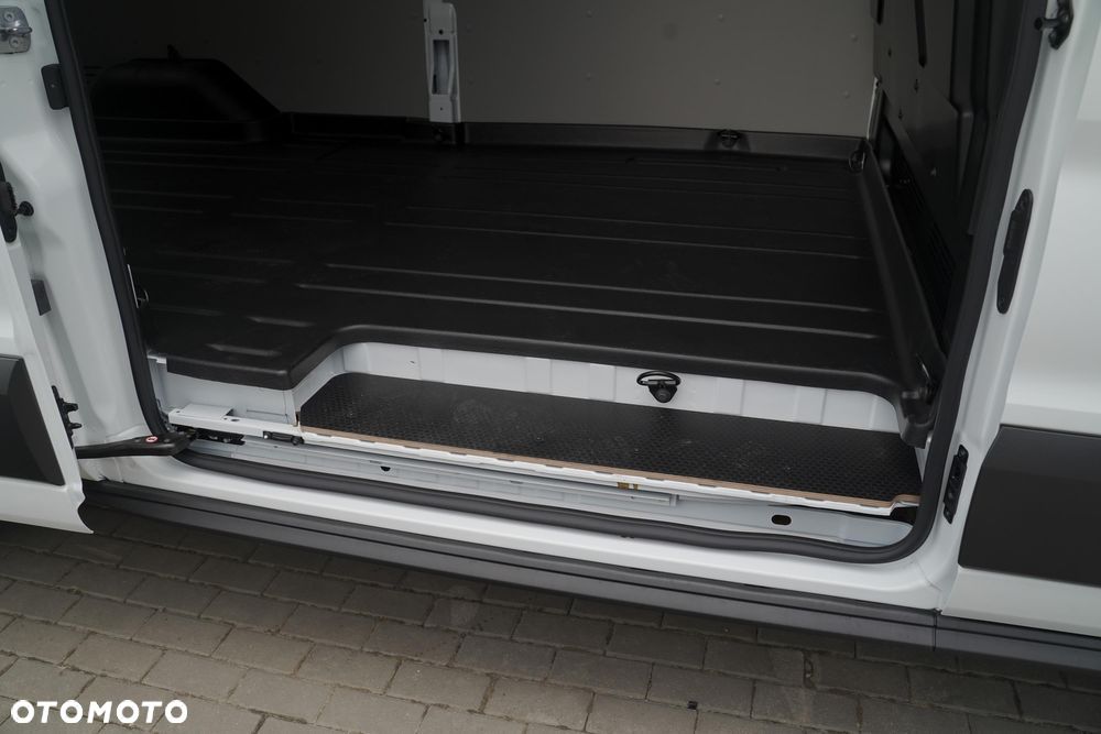 Ford Transit 350 L4H3 RWD Trend - 8