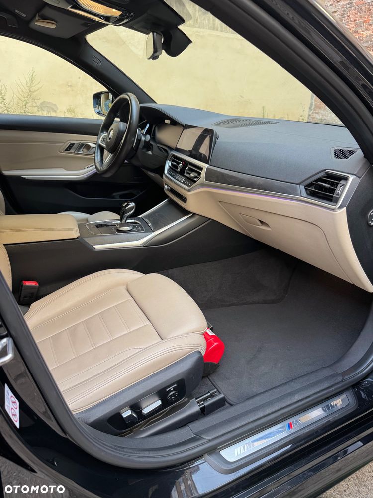 BMW Seria 3 330i xDrive M Sport sport - 10