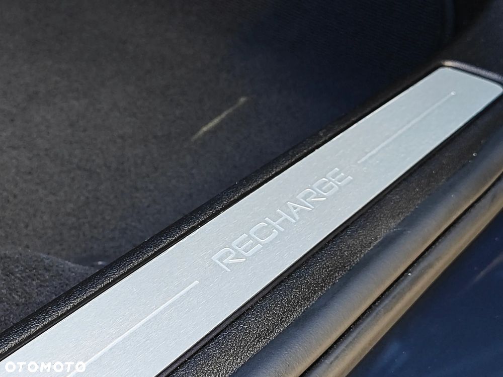 Volvo S60 T8 Recharge AWD Plus Dark - 23