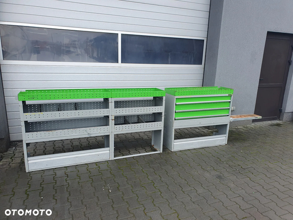 Zabudowa warsztatowa na auto dostawcze