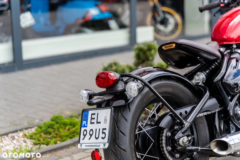 Triumph Bonneville Bobber - 7