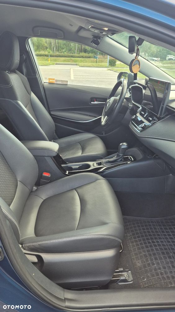 Toyota Corolla 1.8 Hybrid Executive - 9
