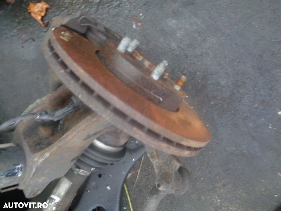 Vand Fuzeta Fata Stanga Ford Focus2 1.6 TDCI HHDA 90CP din 2008 - 1