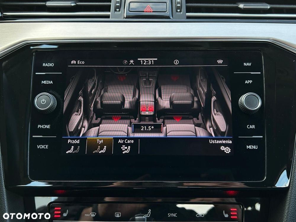 Volkswagen Passat 2.0 TDI Elegance DSG - 21