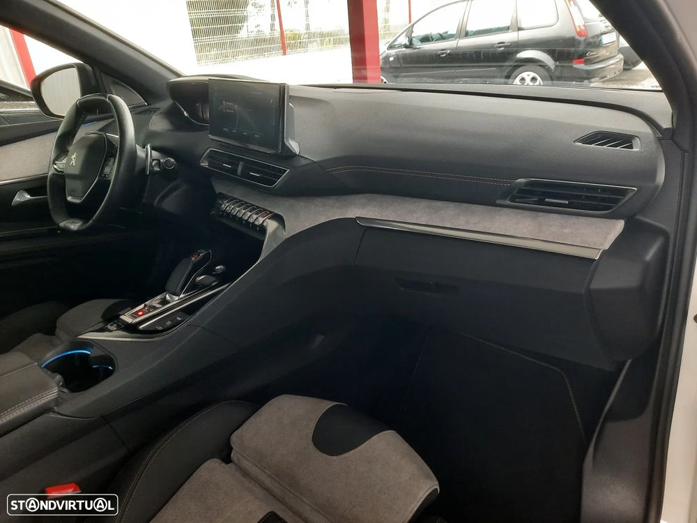 Peugeot 3008 1.6 Hybrid4 GT Line e-EAT8 - 45