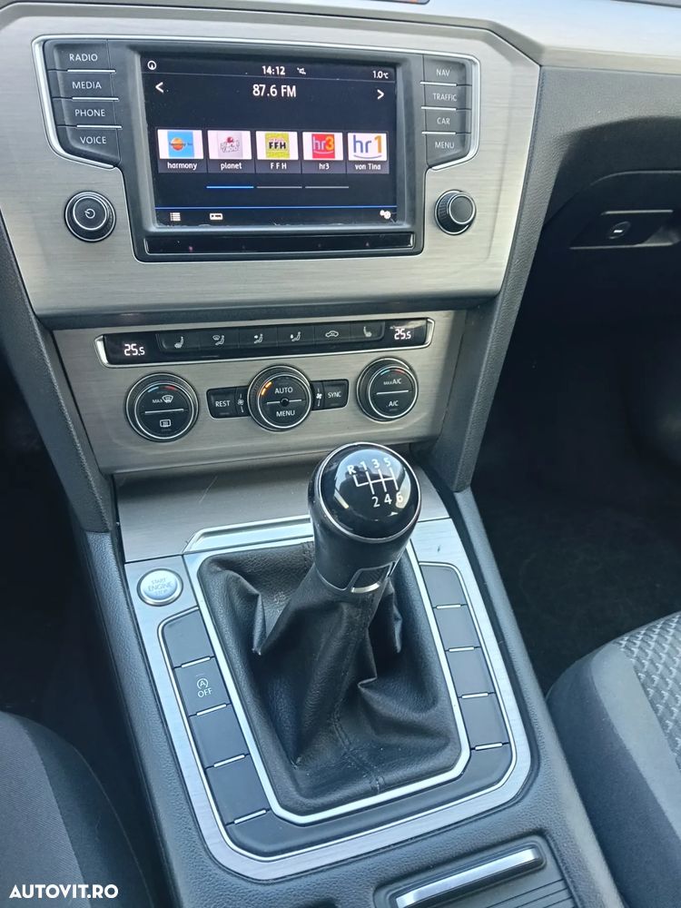 Volkswagen Passat - 7