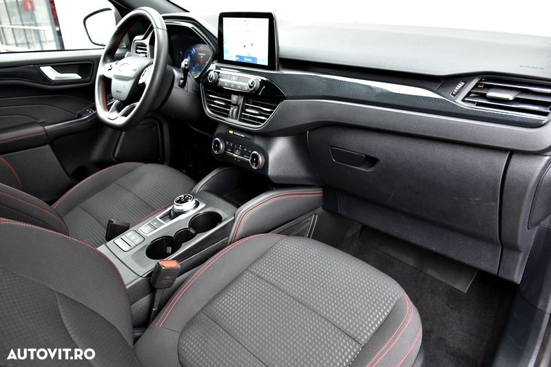 Ford Kuga 2.5 Duratec FHEV ST-LINE - 17