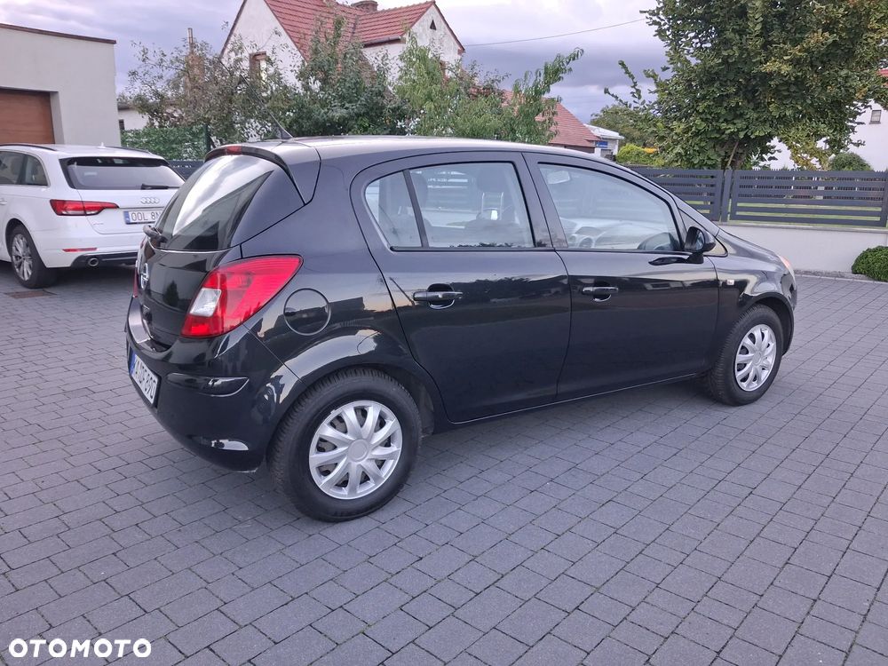 Opel Corsa 1.2 16V Cosmo - 26