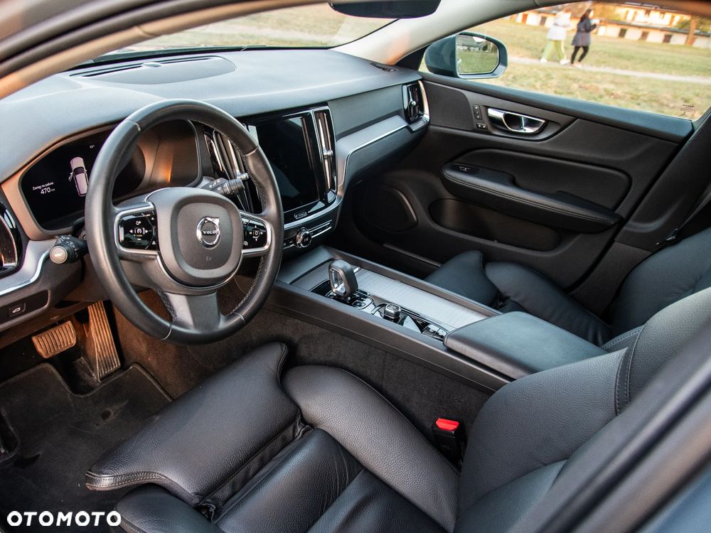 Volvo V60 Cross Country B4 D AWD - 18