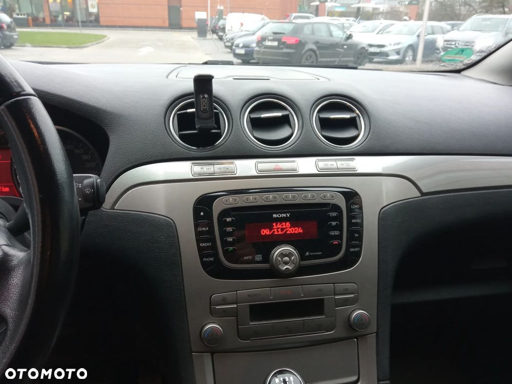 Ford S-Max 2.0 TDCi DPF Business Edition - 16