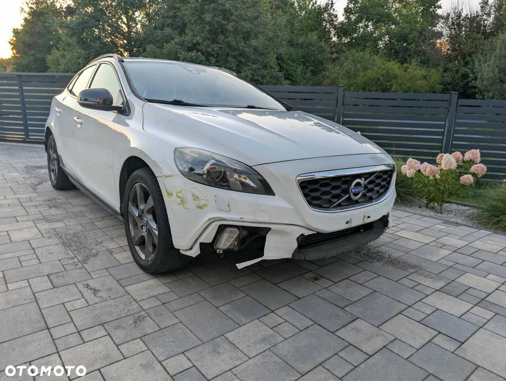 Volvo V40 Cross Country - 2