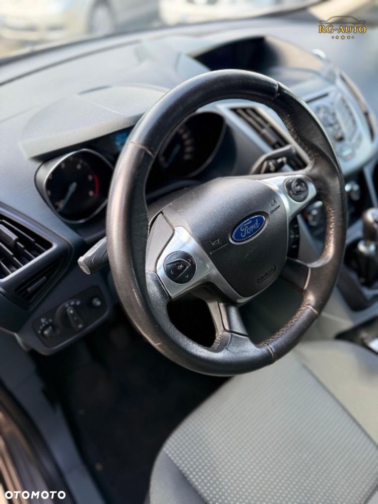 Ford Grand C-MAX - 24