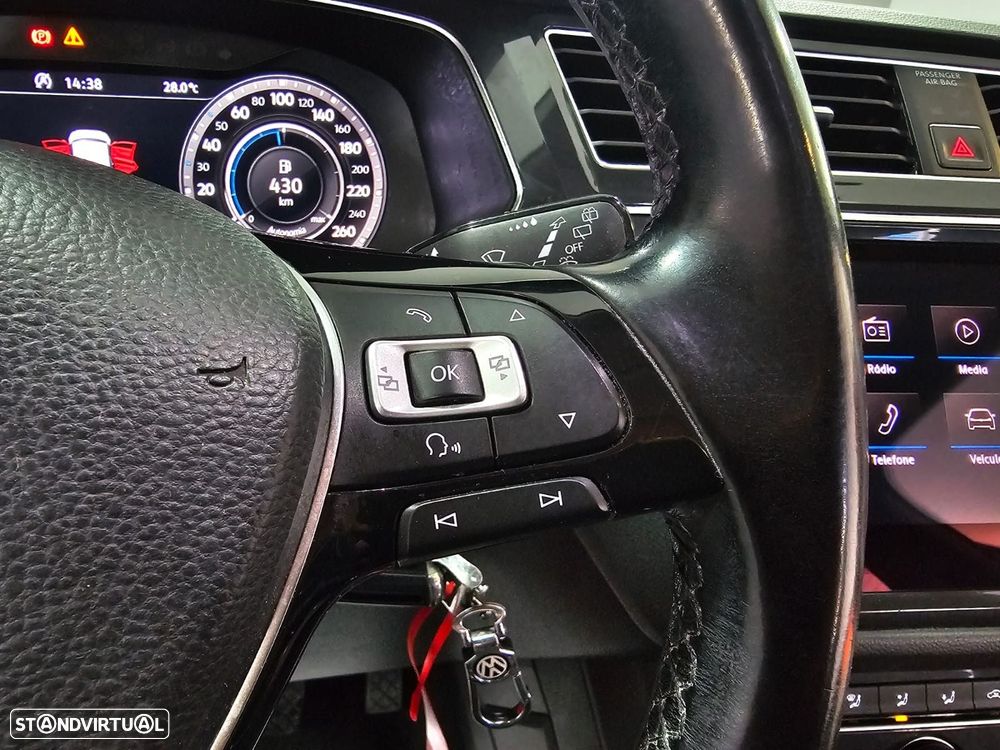 VW Tiguan 2.0 TDI R-Line DSG - 17