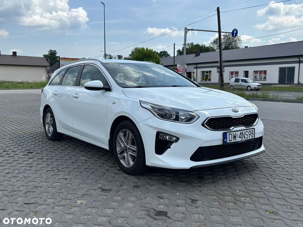 Kia Ceed 1.5 T-GDI L Business Line DCT - 1