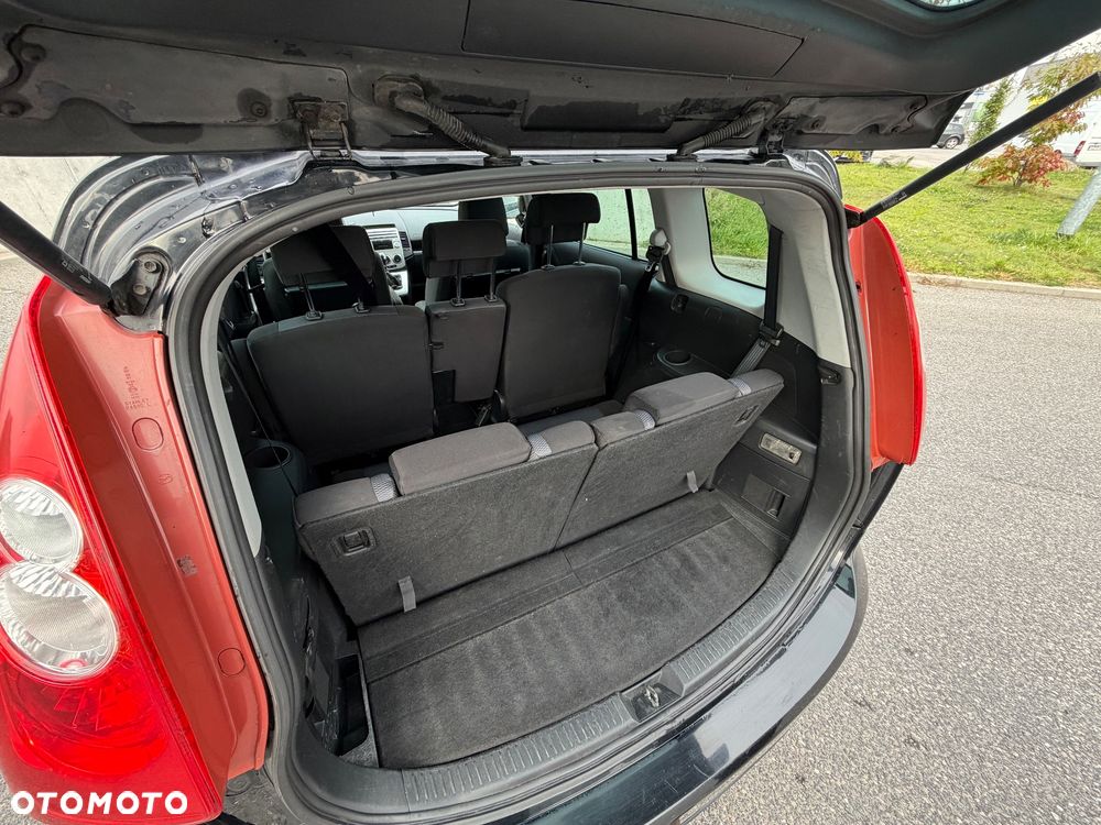 Mazda 5 - 8