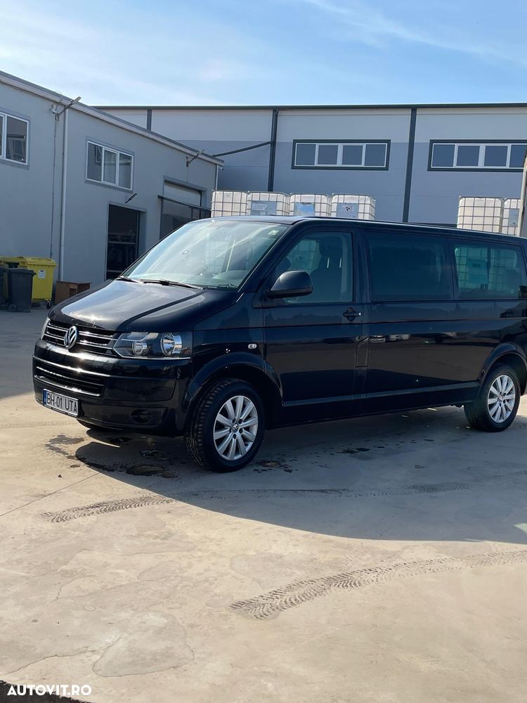 Volkswagen Caravelle - 1