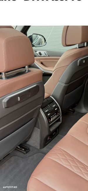 BMW X5 xDrive40i - 7