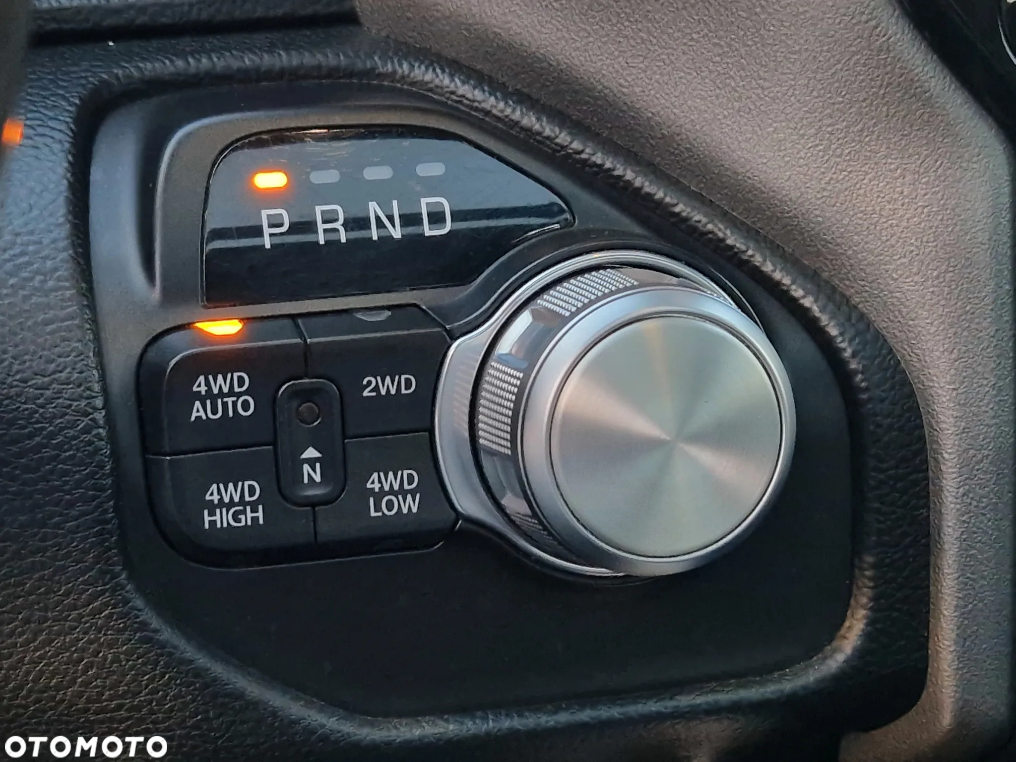 Dodge RAM 1500 5.7 4x4 - 20