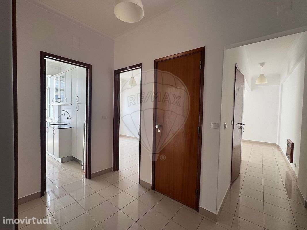 Apartamento T3 para arrendamento - Grande imagem: 2/17
