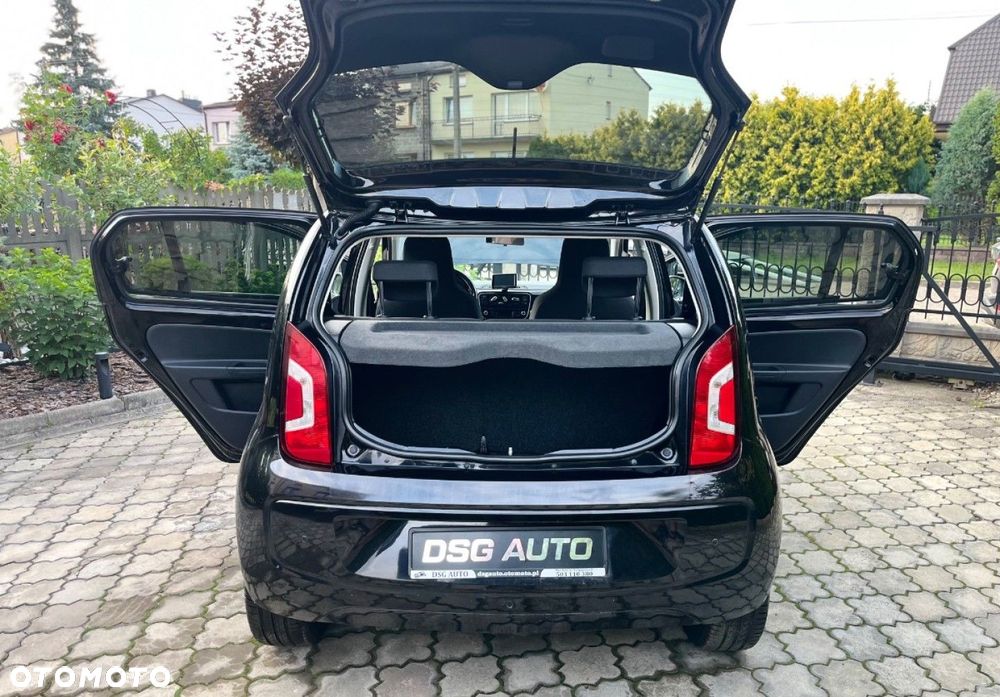 Volkswagen up! - 32