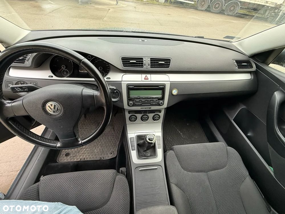 Volkswagen Passat 2.0 TDI DPF 4Mot Comfortline - 14