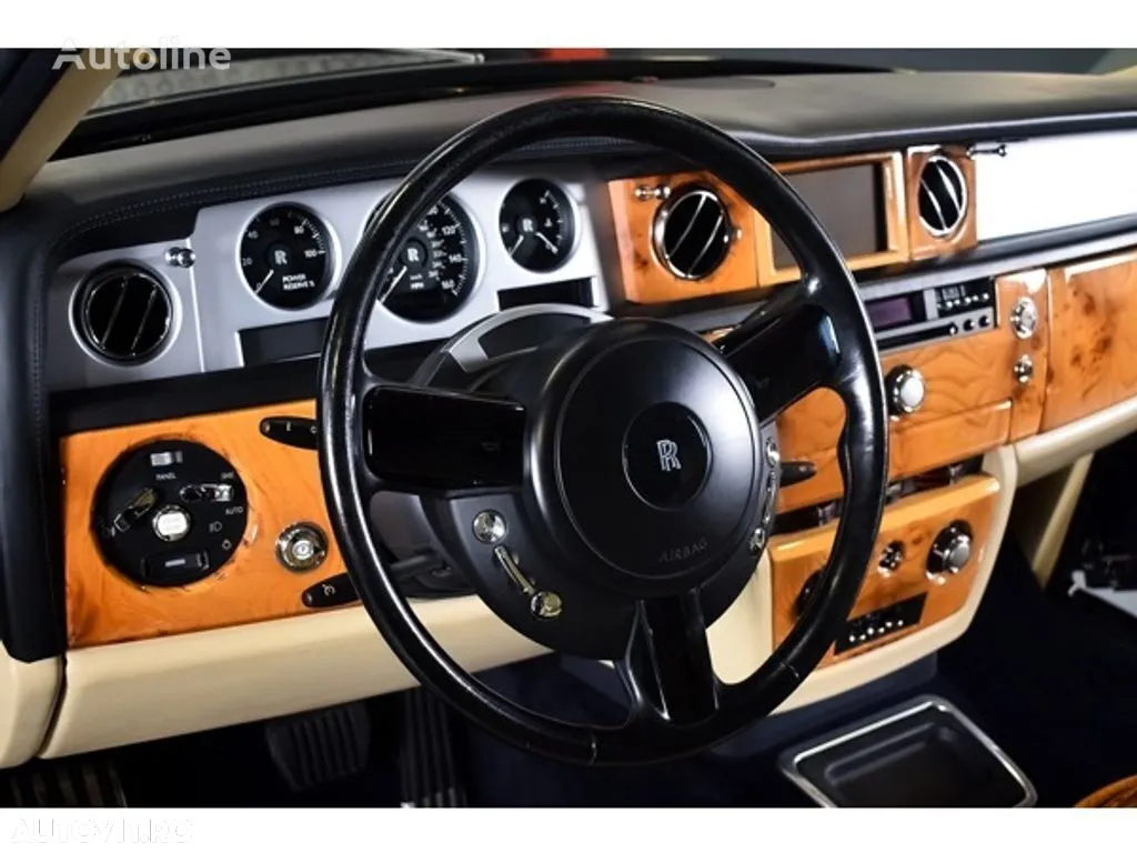 Rolls-Royce Phantom - 19