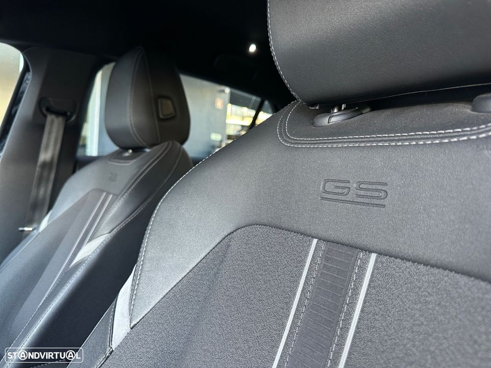 Opel Astra 1.2 T GS Line Aut. - 10