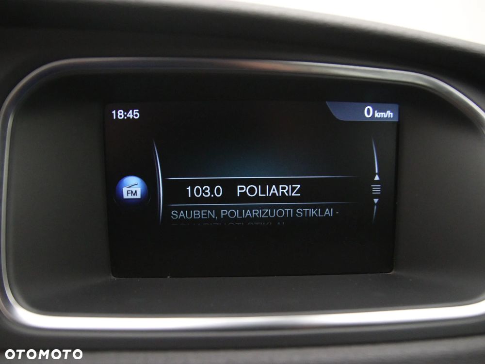 Volvo V40 - 22