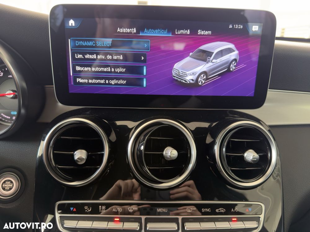 Mercedes-Benz GLC 200 4MATIC 9G-TRONIC AMG Line - 21