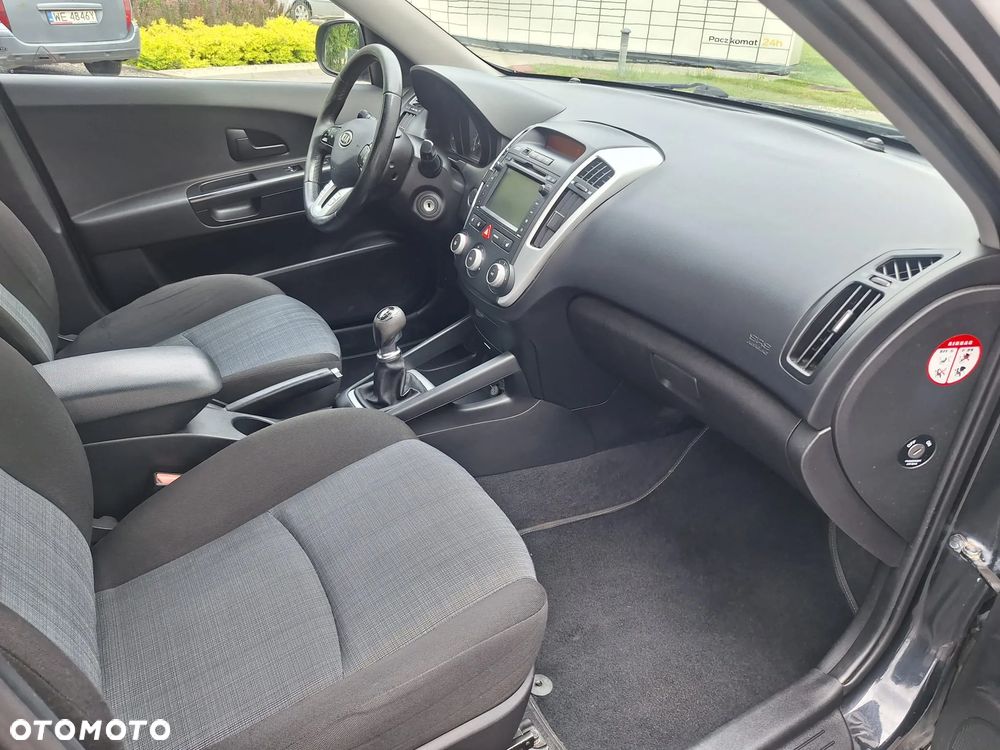 Kia Ceed 1.4 Comfort - 24