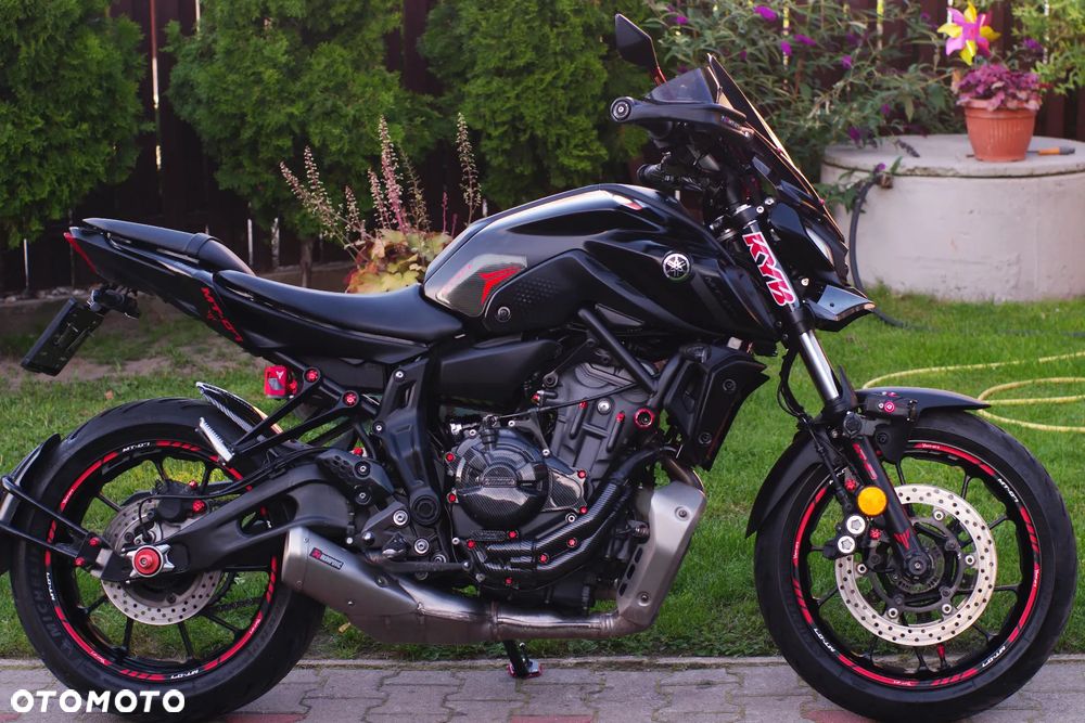 Yamaha MT - 2