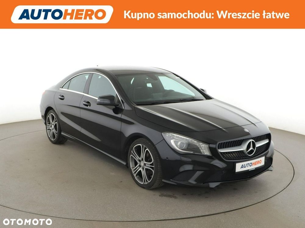 Mercedes-Benz CLA 180 Urban - 11