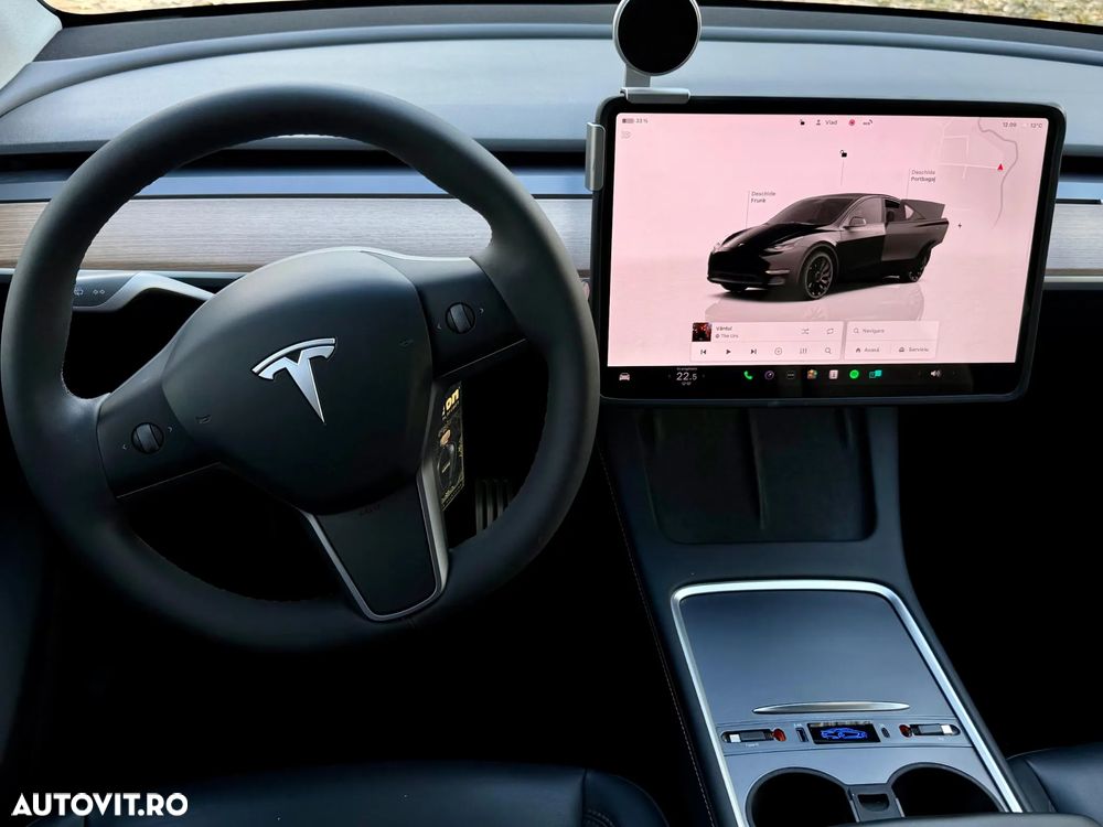 Tesla Model Y Performance - 9