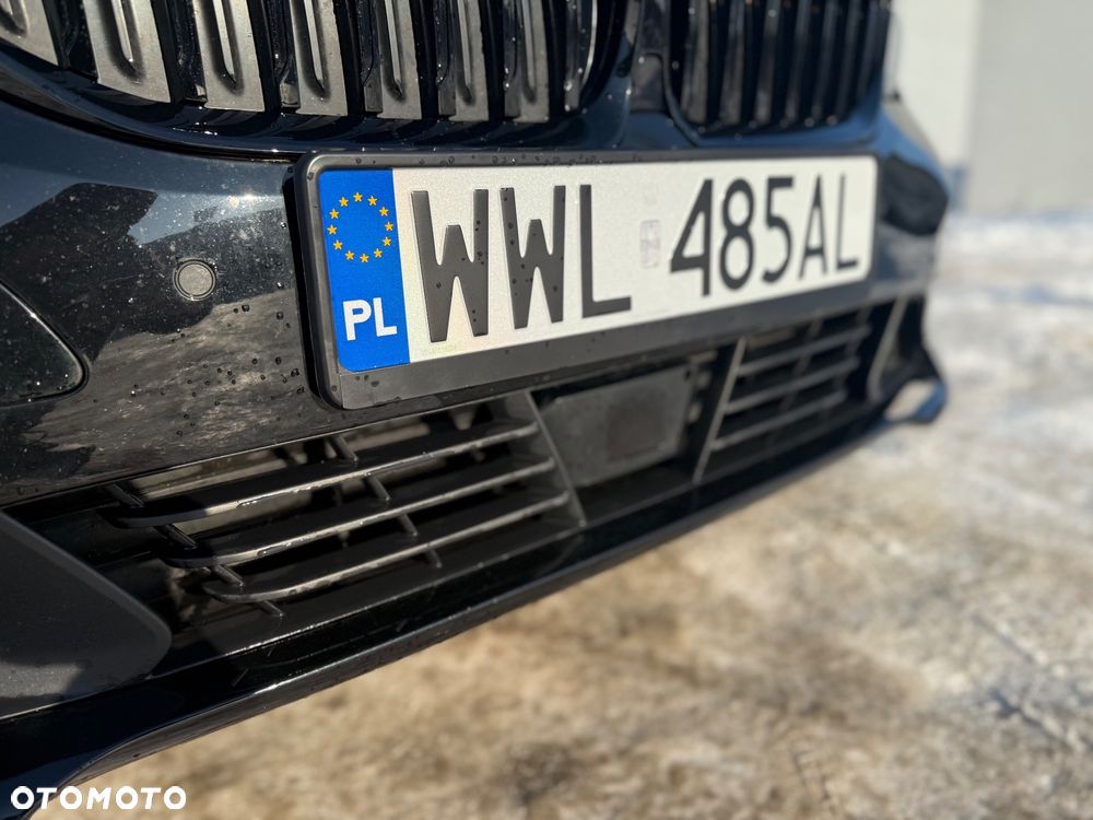 BMW Seria 3 330e Sport Line sport - 12