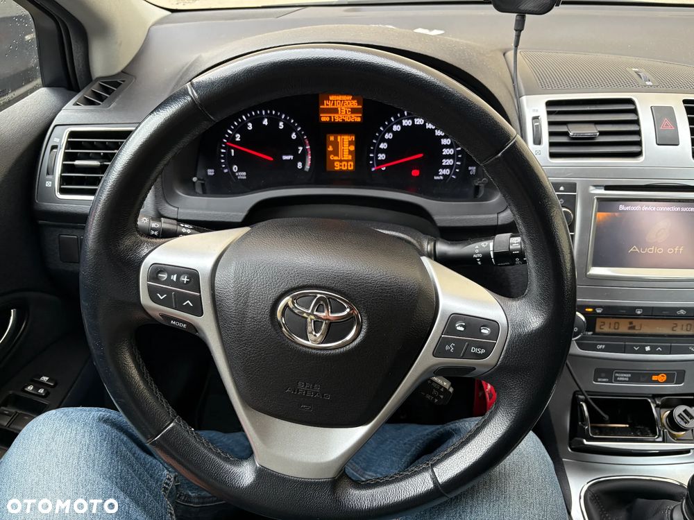 Toyota Avensis - 6