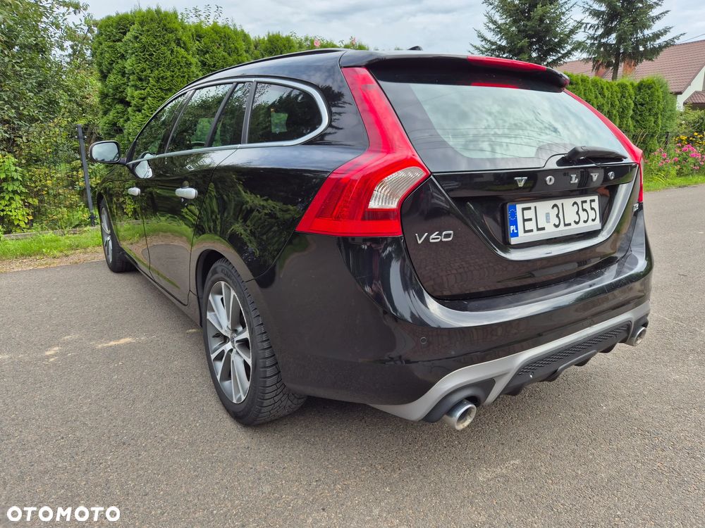 Volvo V60 D3 Drive-E R-Design Momentum - 16