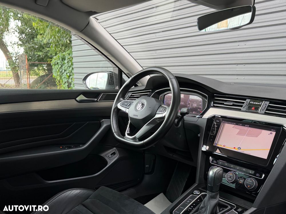 Volkswagen Passat 2.0 TDI DSG Highline - 8