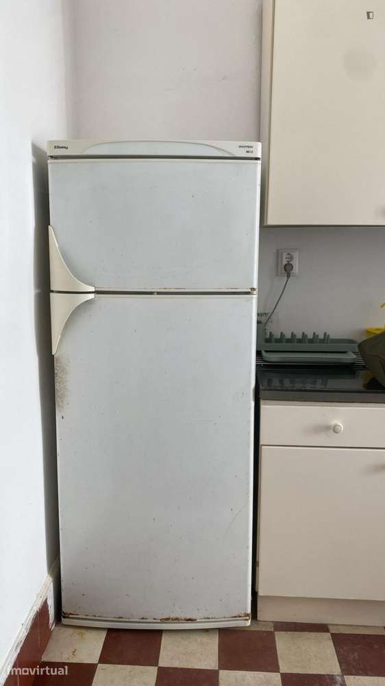 Quarto - localizado em Alameda Lisbon - Grande imagem: 5/11