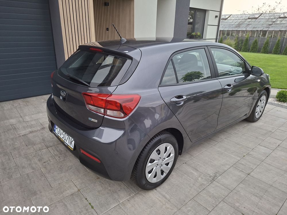 Kia Rio - 3
