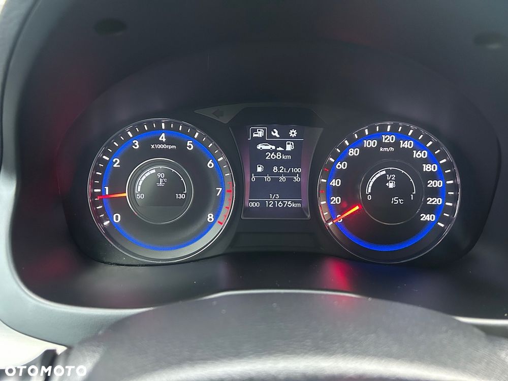 Hyundai i40 Kombi blue 1.6 Family+ - 8