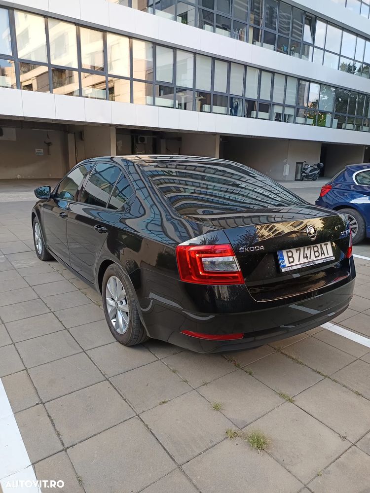Skoda Octavia 2.0 TDI DSG Style - 8