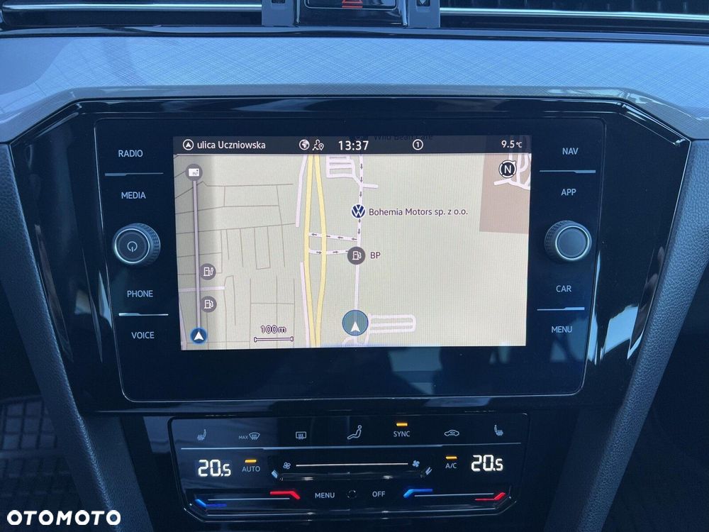 Volkswagen Passat - 19
