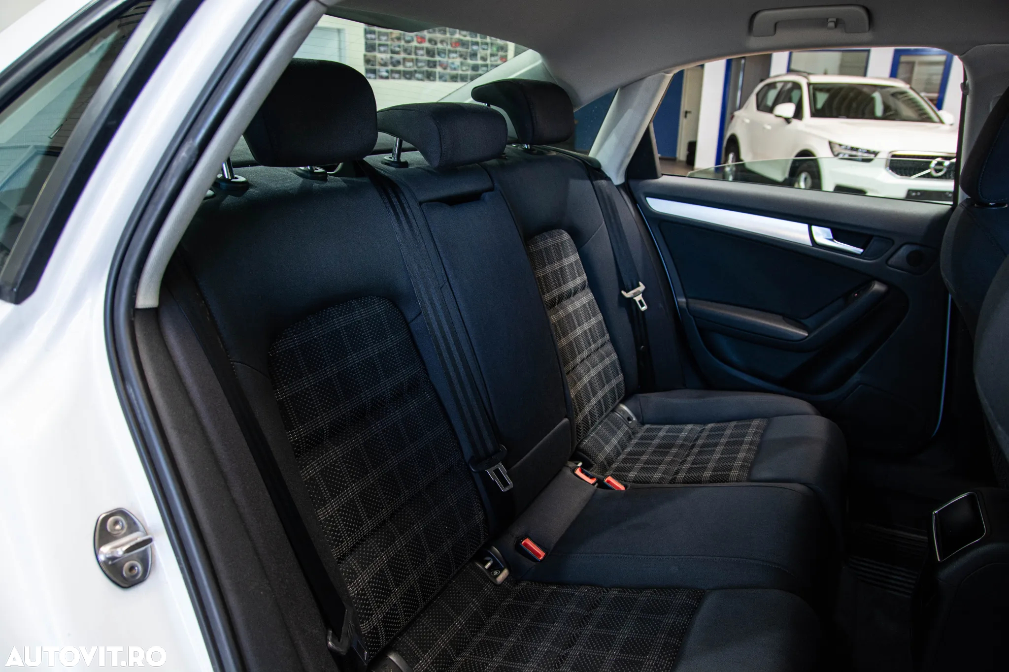 Audi A4 2.0 TDI B8 - 14