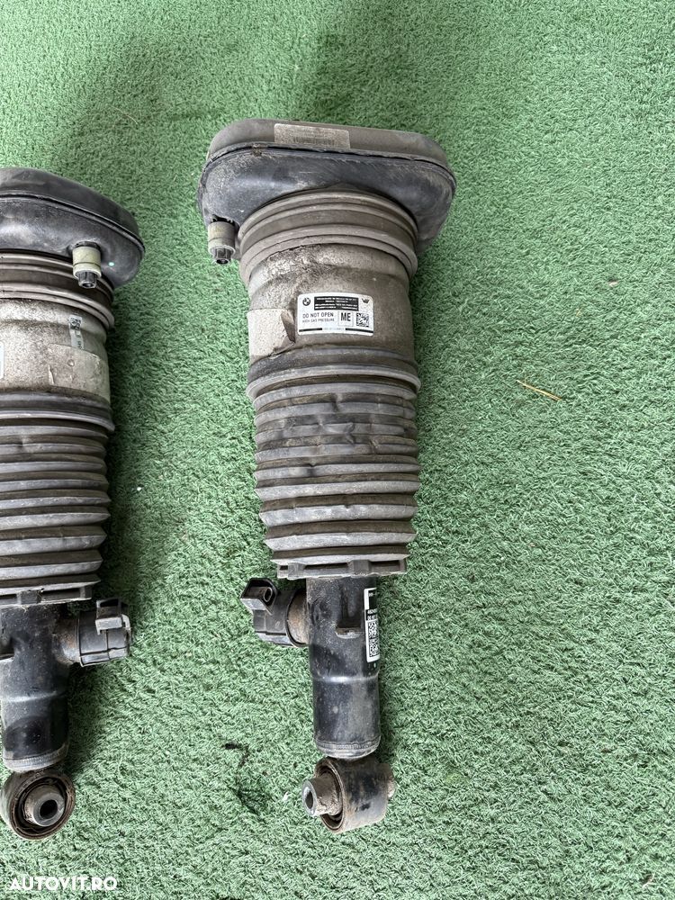 Perna aer amortizor stanga dreapta spate Bmw X5 G05 X6 G06 X7 G07 - 2