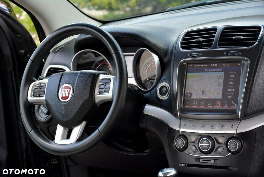 Fiat Freemont 2.0 Multijet Lounge - 23