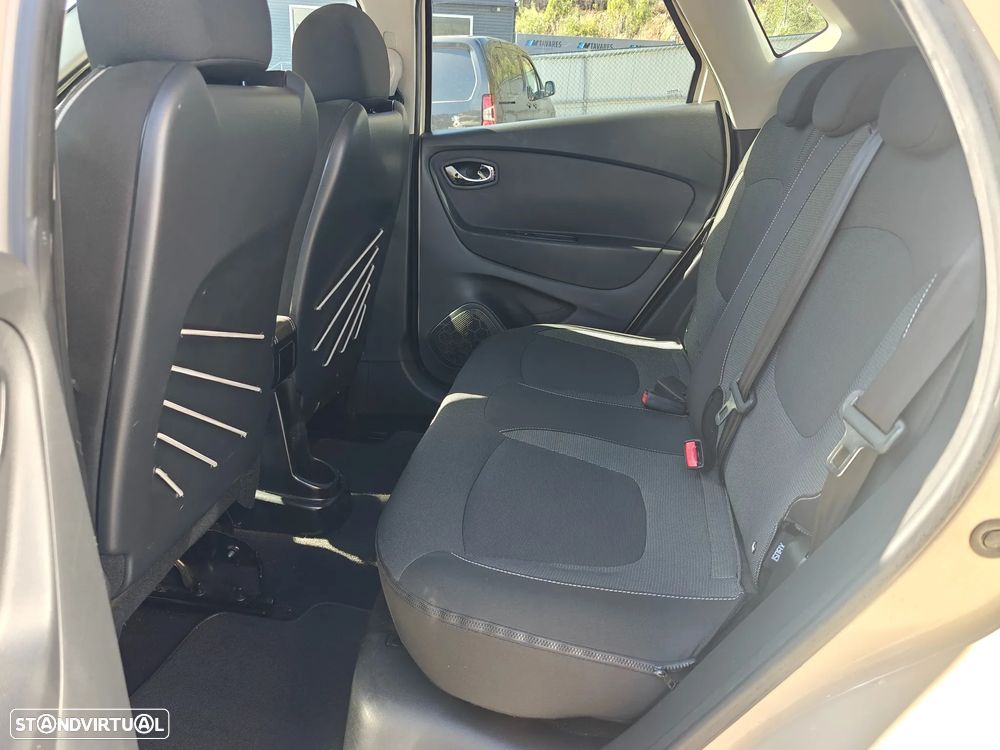 Renault Captur 1.5 dCi Exclusive - 11