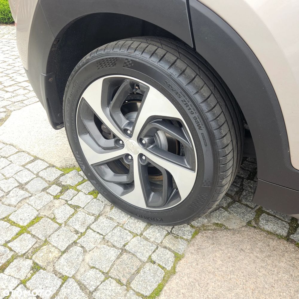 Hyundai Tucson 2.0 CRDI Comfort 4WD - 17