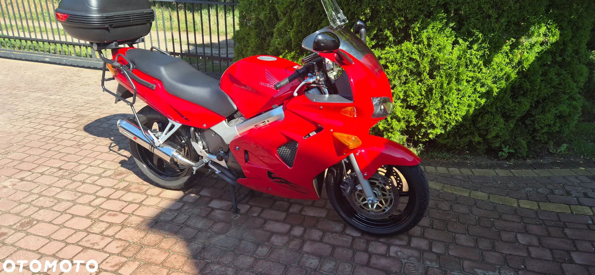 Honda VFR - 1