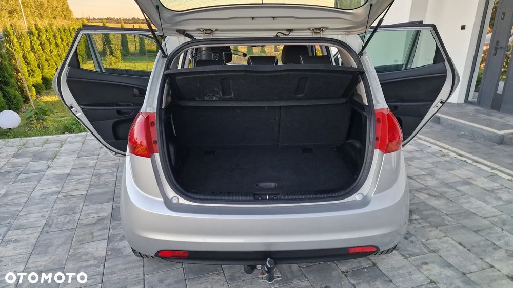 Kia Venga - 14